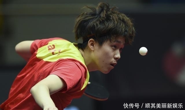 工作人员的 工作人员的