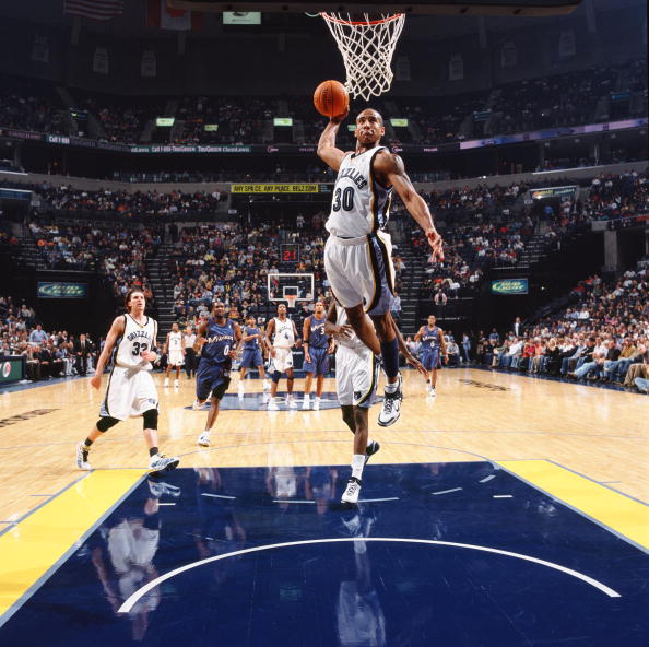 表现正拉近 表现正拉近