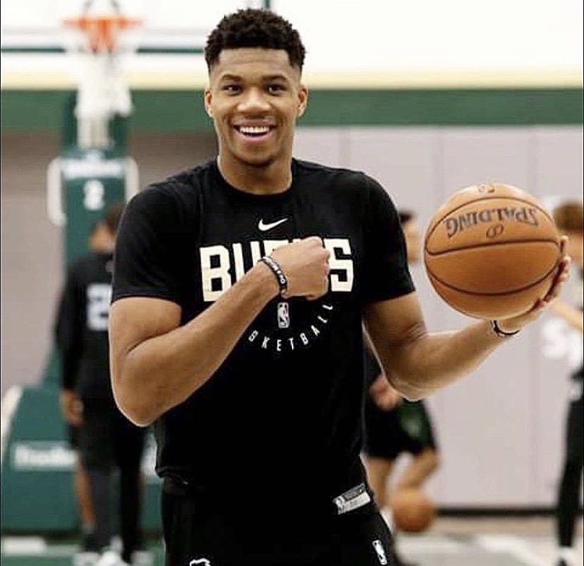 颇有几分相 颇有几分相