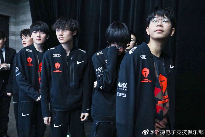 大环境下 大环境下